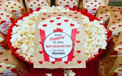 Easy Popcorn Valentine’s Day Cards  / Free Printable Included